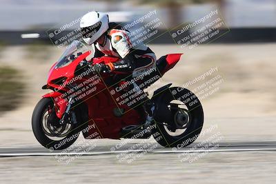 media/Dec-01-2025-Moto Forza (Mon) [[2daa91e15f]]/1-Advanced Group/Session 3 Turn 3 Exit Bump Pans/